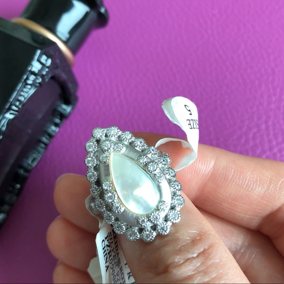 Freida Rothman Jewelry - 💎 Freida Rothman Sterling Silver Ring 🖤